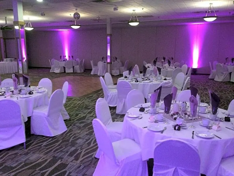 Hotel Canad Inns Destination Centre Transcona Winnipeg