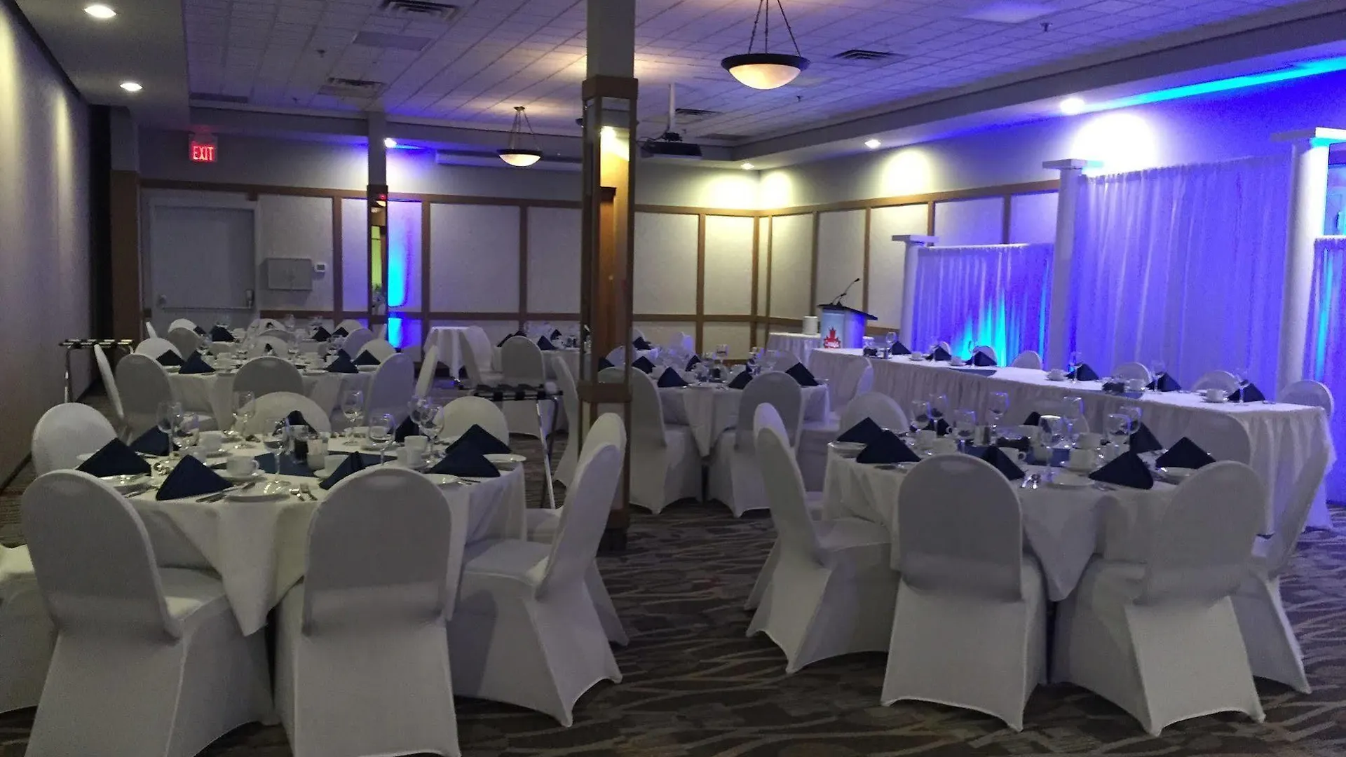 Canad Inns Destination Centre Transcona Winnipeg Hotel