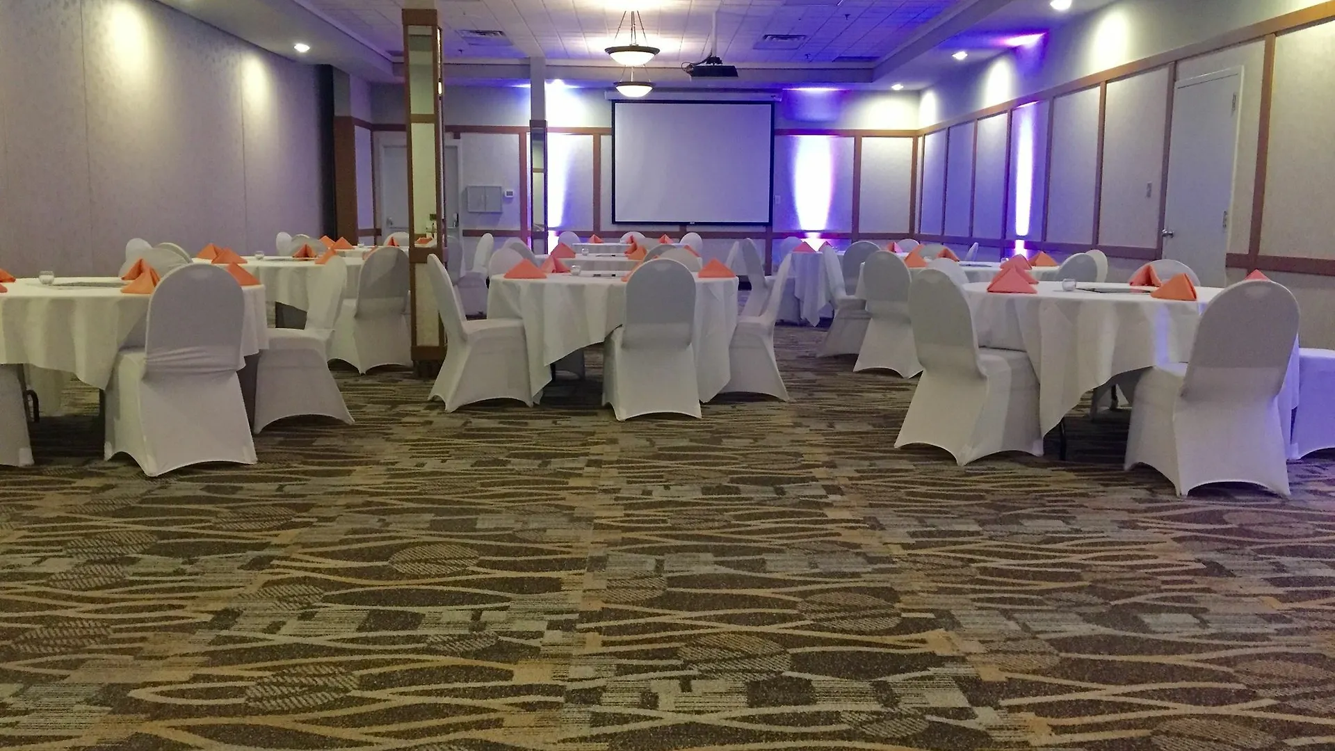 Hotel Canad Inns Destination Centre Transcona Winnipeg